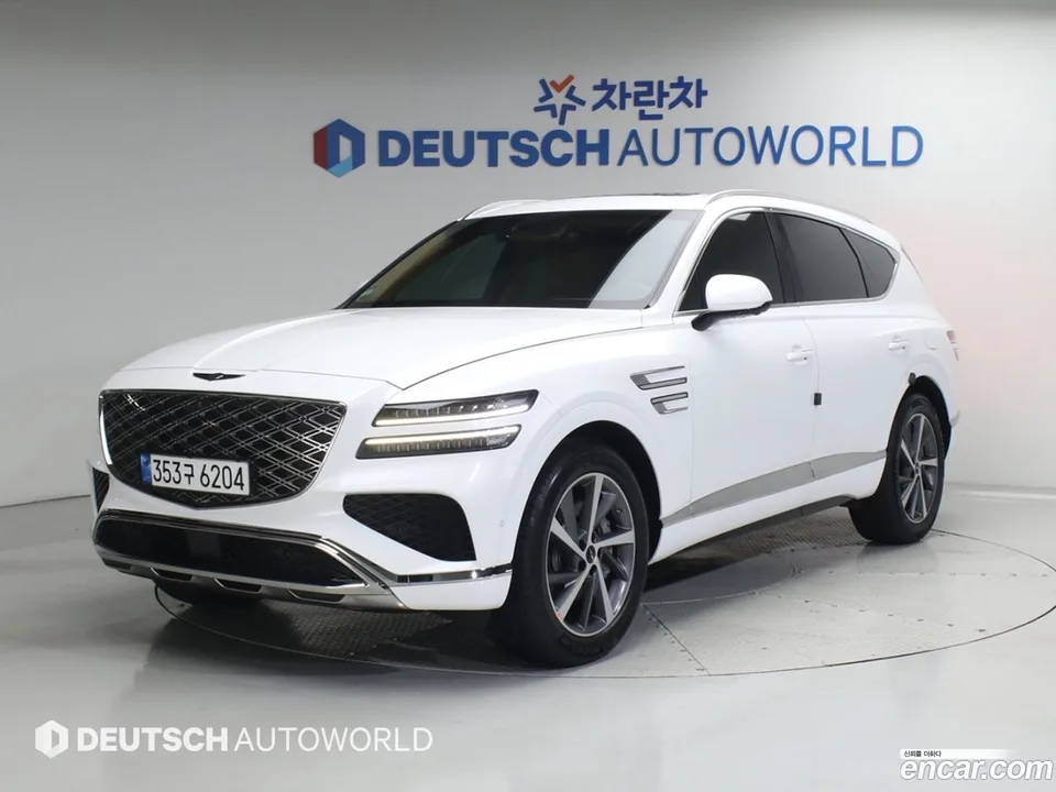 Genesis GV80 2.5T 2WD 2024 — фото 1, купить с доставкой в Москву
