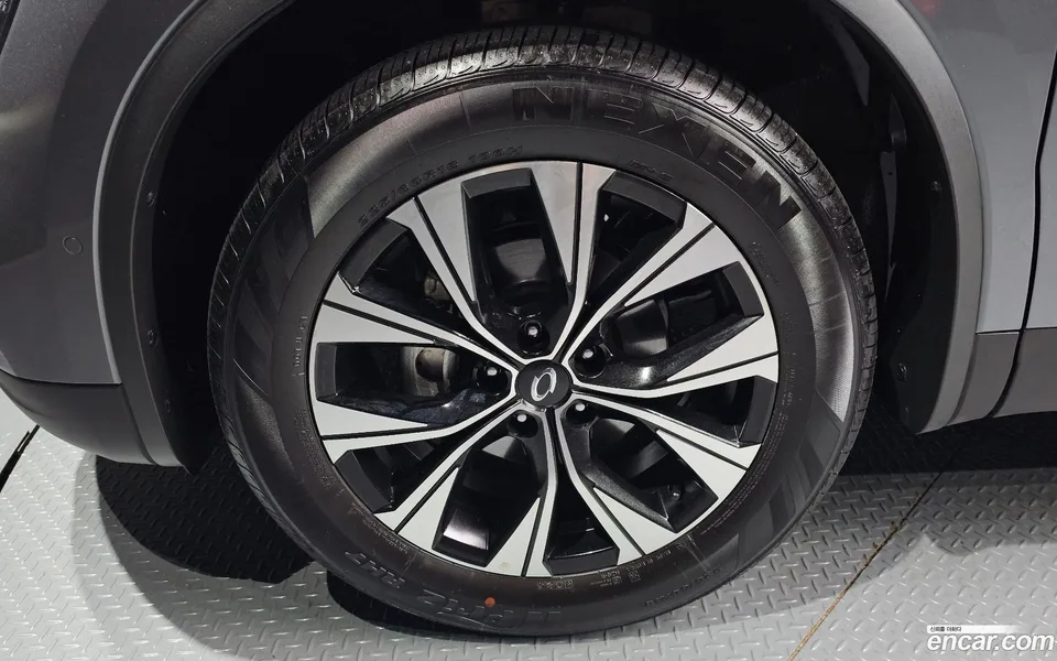 Renault Samsung QM6 2.0 LPe LE 2WD 2022 — миниатюра 2