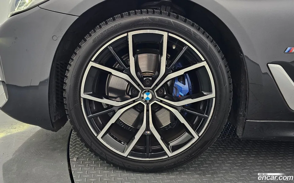 BMW 5 Series 530i M 2022 — миниатюра 2