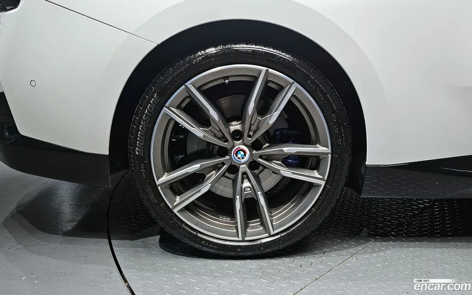 BMW 2 Series M240i xDrive 2023 — миниатюра 2