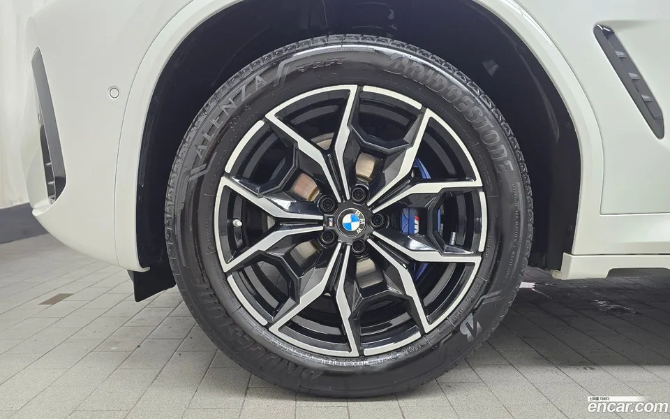 BMW X3 xDrive 20i M 2024 — миниатюра 2