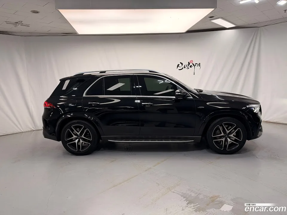 Mercedes-Benz GLE-Class AMG GLE53 4MATIC+ 2023 — миниатюра 3