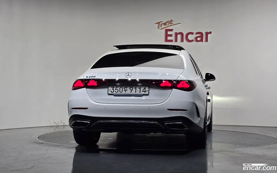 Mercedes-Benz E-Class E200 AMG Line 2025 — миниатюра 4