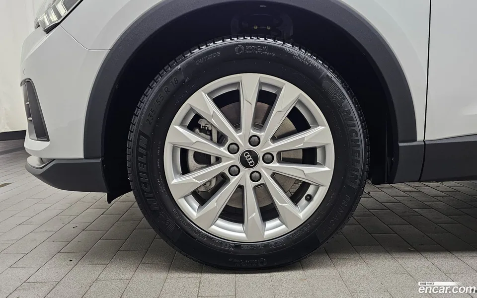 Audi Q3 40 TFSI 2025 — миниатюра 2