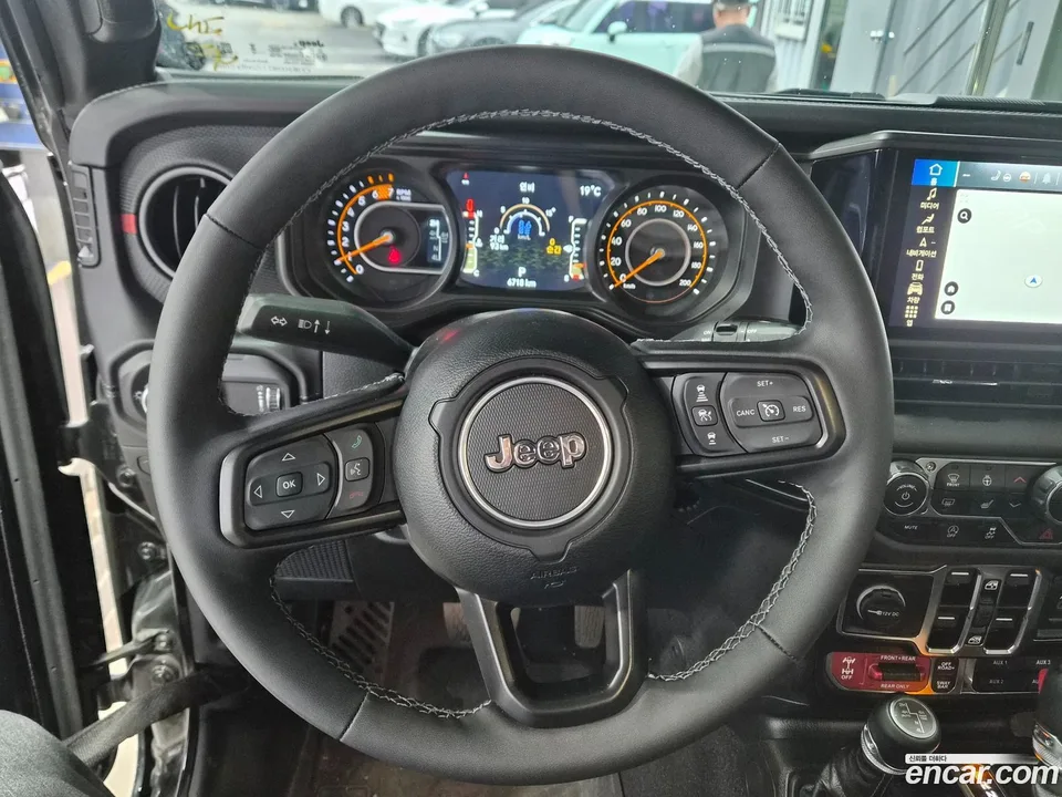 Jeep Wrangler 2.0 4 2025 — миниатюра 2