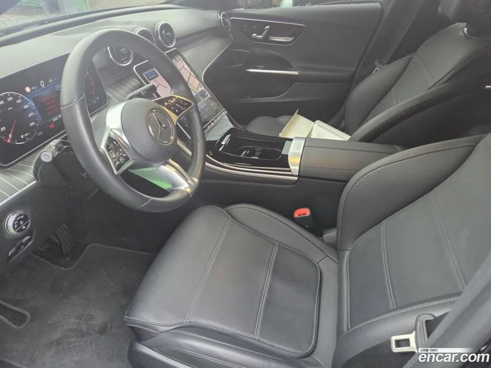 Mercedes-Benz C-Class C300 4MATIC 2024 — миниатюра 3