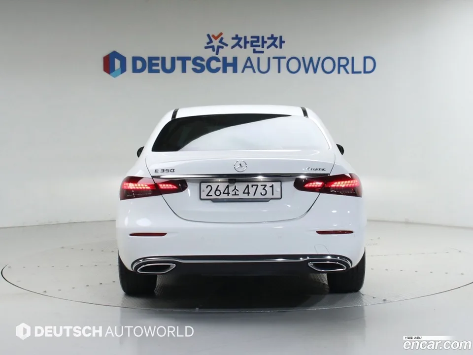 Mercedes-Benz E-Class E350 4MATIC 2022 — миниатюра 4