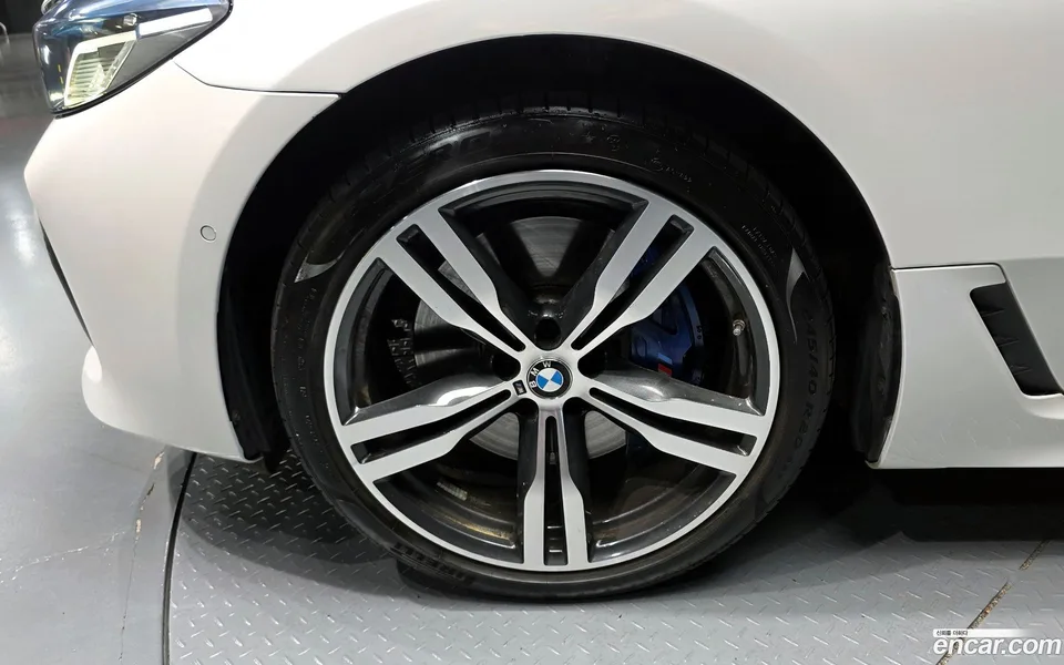 BMW 6 Series GT 630i xDrive M 2023 — миниатюра 2