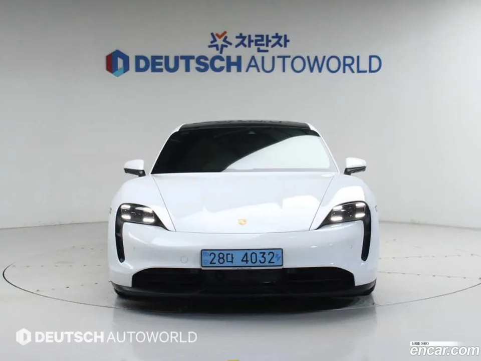 Porsche Taycan 4S 2022 — миниатюра 3