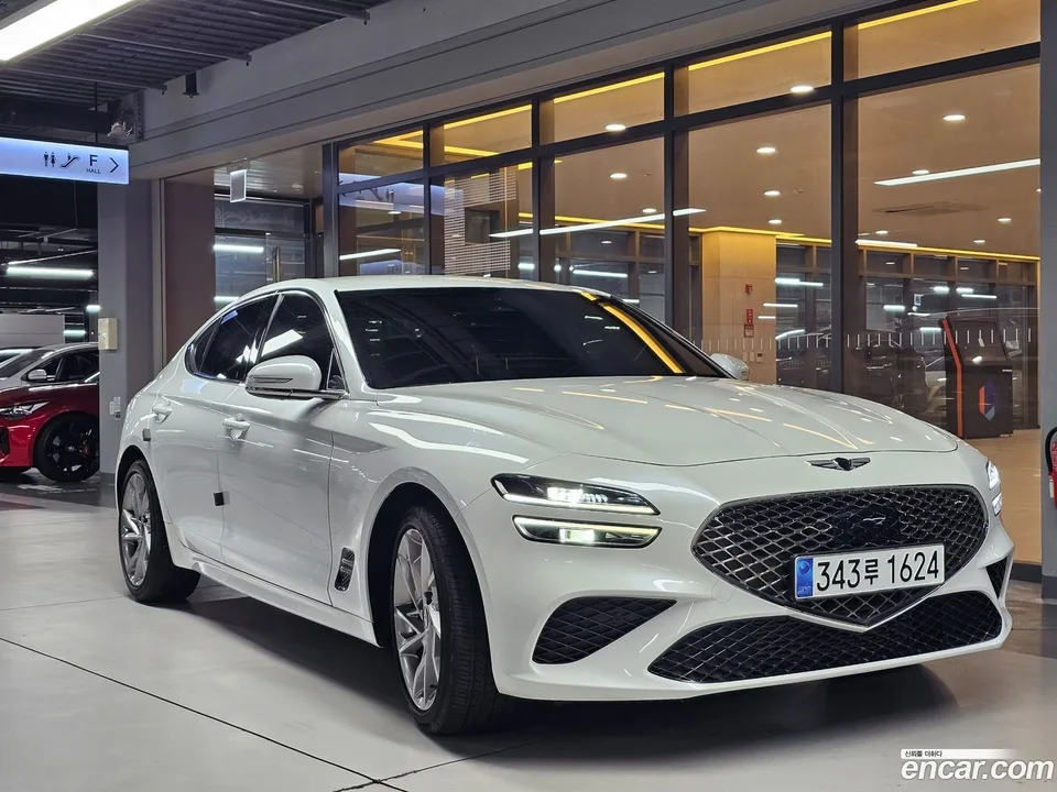 Genesis G70 2.0T 2WD 2022 — миниатюра 5