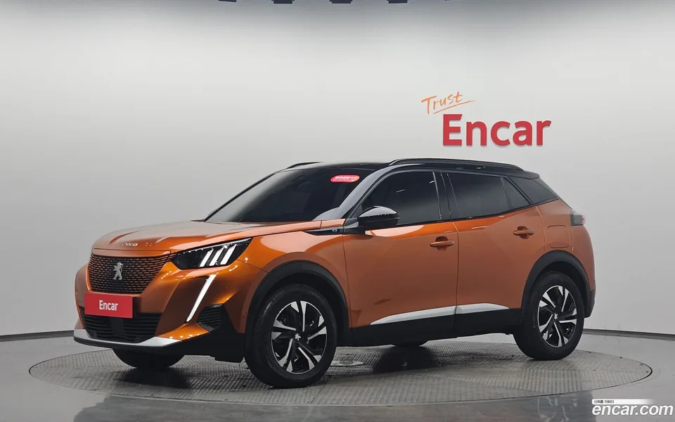 Peugeot e-2008 EV GT 2023 — фото 1, купить с доставкой в Москву