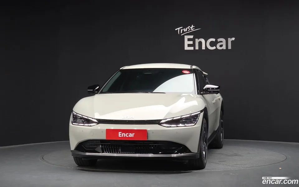 Kia EV6 2024 — миниатюра 3