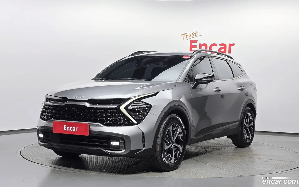 Kia Sportage Hybrid 4WD 2023 — фото 1, купить с доставкой в Москву