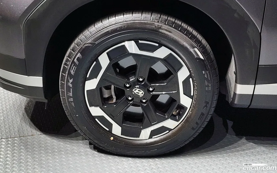 Hyundai SantaFe 2.5T 2WD 2024 — миниатюра 2