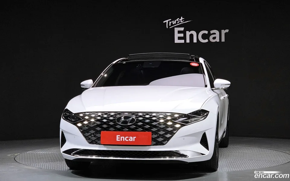 Hyundai Grandeur IG Hybrid 2022 — миниатюра 3