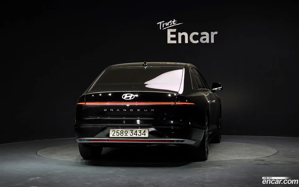 Hyundai Grandeur Hybrid 2023 — миниатюра 4