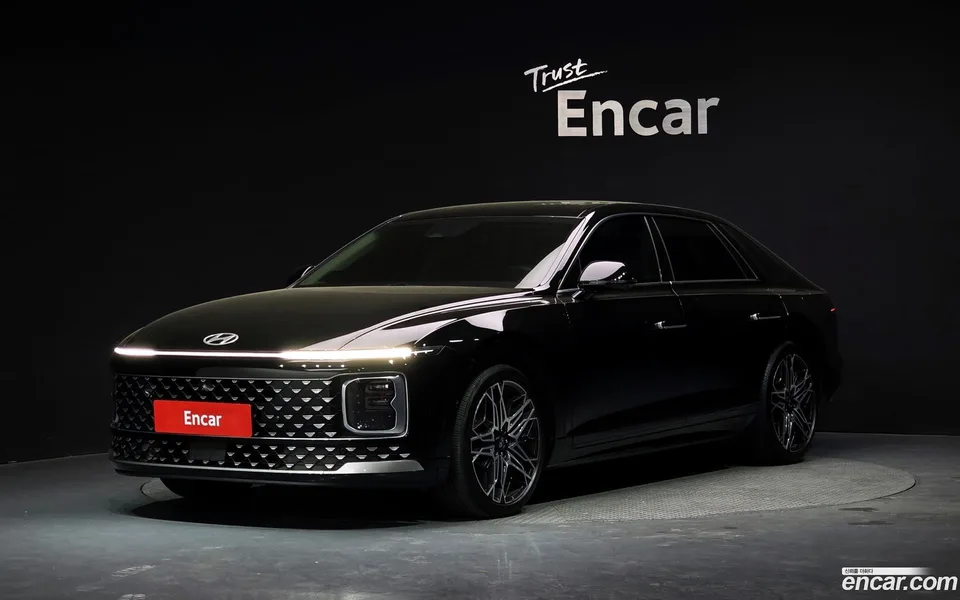Hyundai Grandeur Hybrid 2023 — фото 1, купить с доставкой в Москву