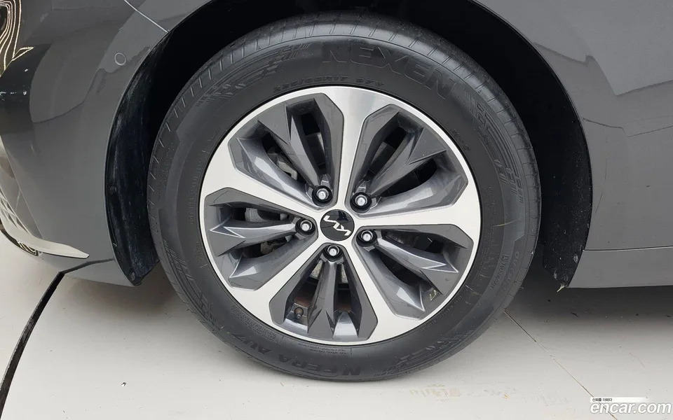 Kia K8 Hybrid 2022 — миниатюра 2
