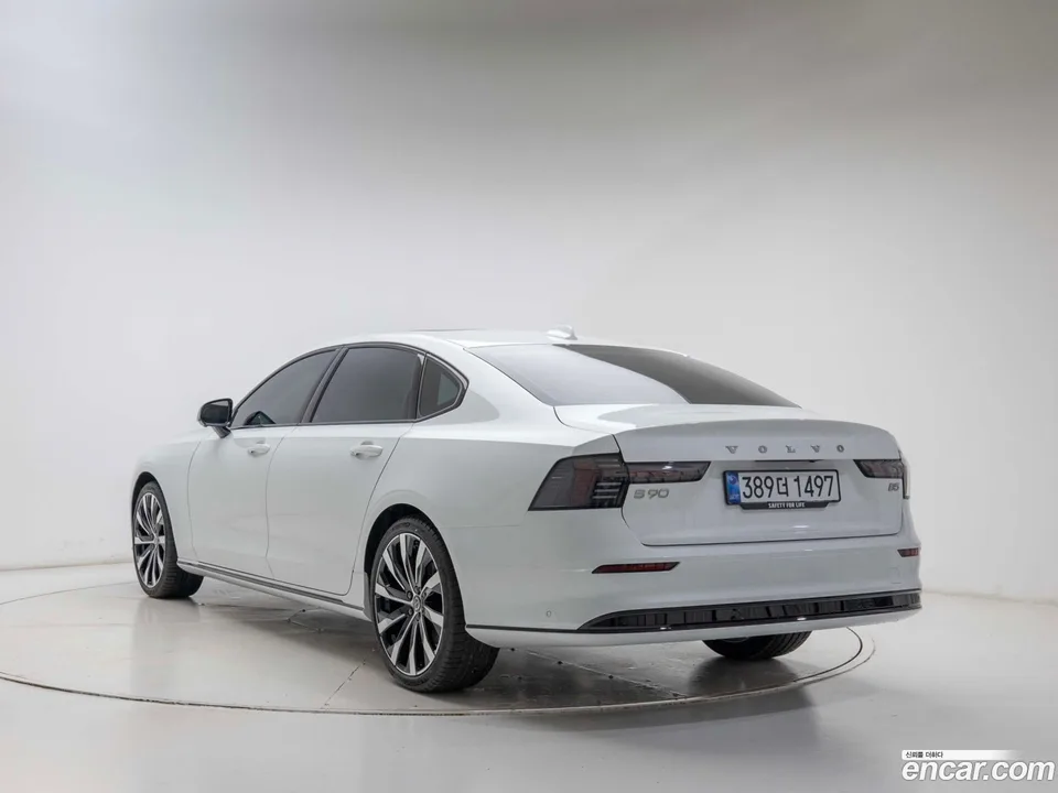 Volvo S90 B5 2026 — миниатюра 4