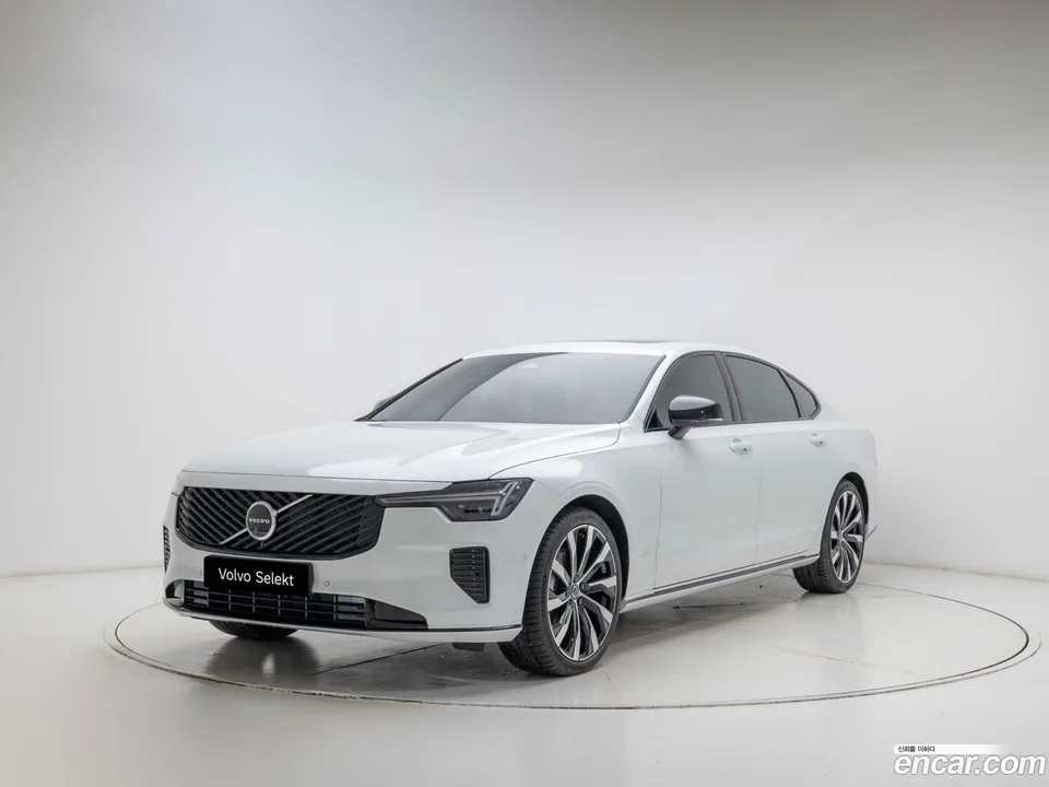 Volvo S90 B5 2026 — фото 1, купить с доставкой в Москву