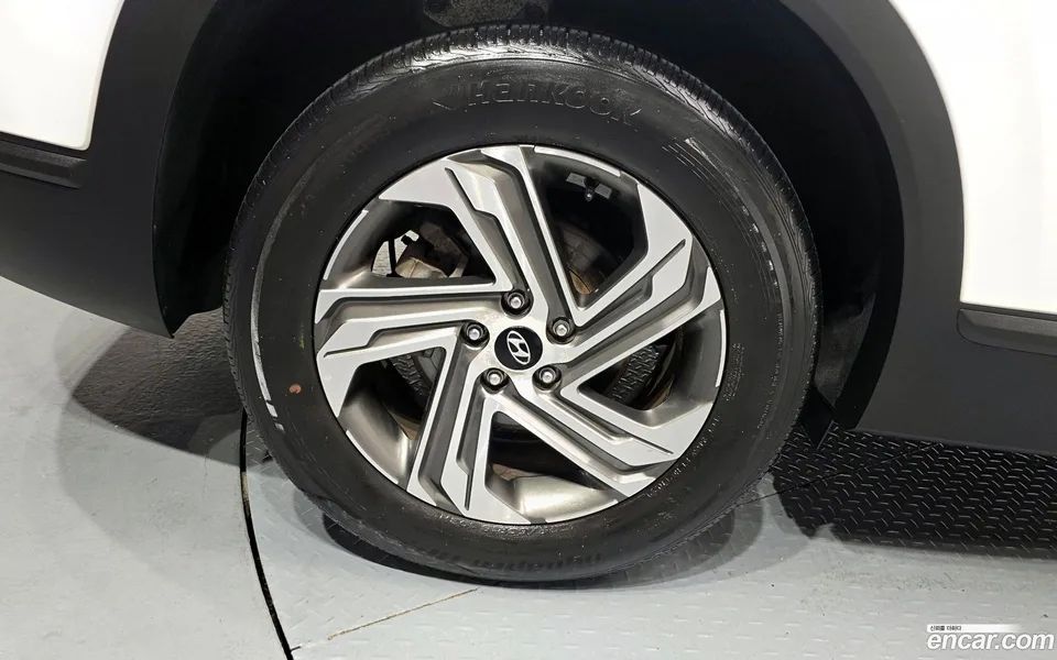 Hyundai SantaFe 2.5T 2WD 2022 — миниатюра 2