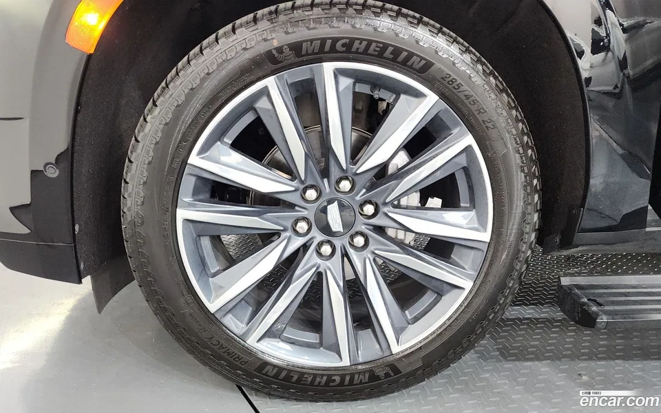 Cadillac Escalade 6.2 2022 — миниатюра 2