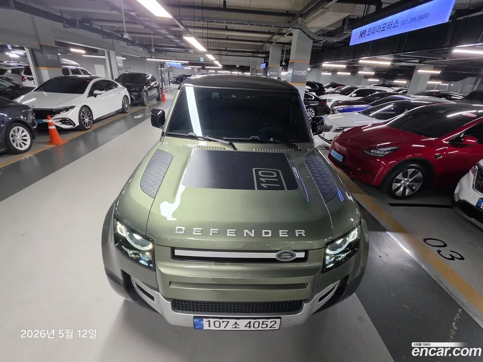 Land Rover Defender 110 D300 HSE 2022 — миниатюра 3