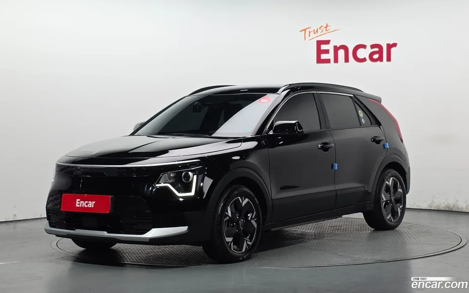 Kia Niro EV 2023 — фото 1, купить с доставкой в Москву