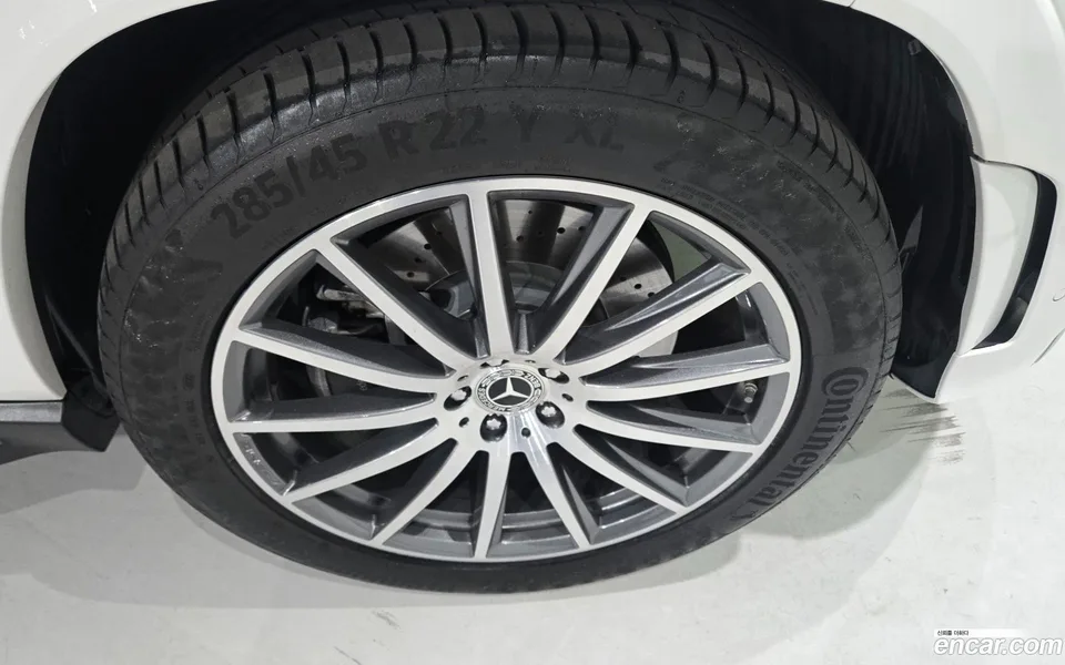 Mercedes-Benz GLS-Class GLS400d 4MATIC 2023 — миниатюра 5