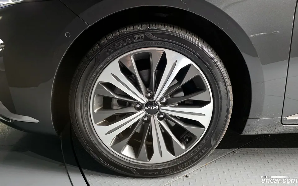 Kia K8 Hybrid 2023 — миниатюра 5