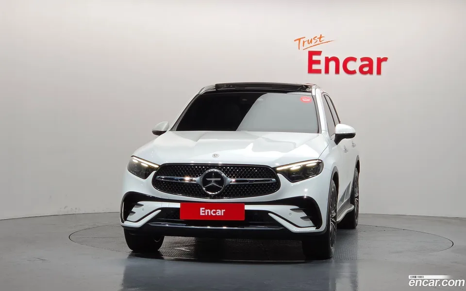 Mercedes-Benz GLC-Class GLC300 4MATIC AMG Line 2023 — миниатюра 3