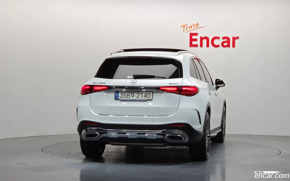 Mercedes-Benz GLC-Class GLC300 4MATIC AMG Line 2023 — миниатюра 4