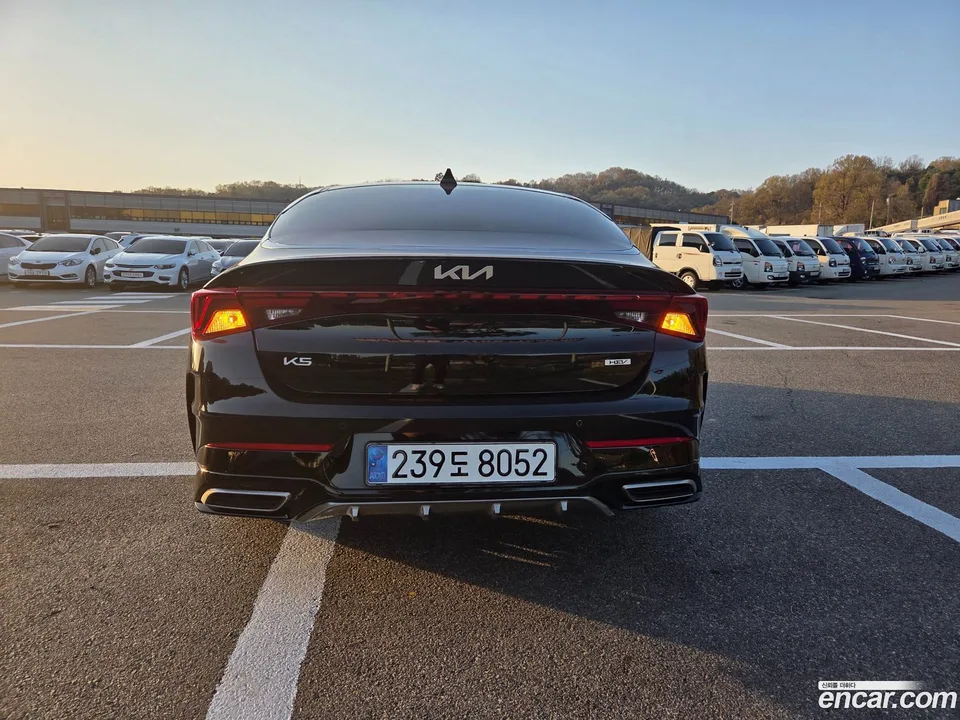Kia K5 Hybrid 2023 — миниатюра 4