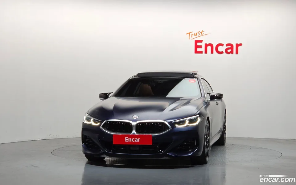 BMW 8 Series M850i xDrive 2022 — миниатюра 3