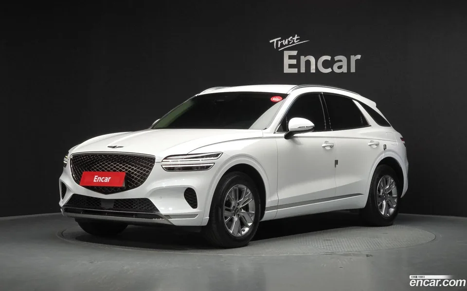 Genesis GV70 2.5T 2WD 2022 — фото 1, купить с доставкой в Москву