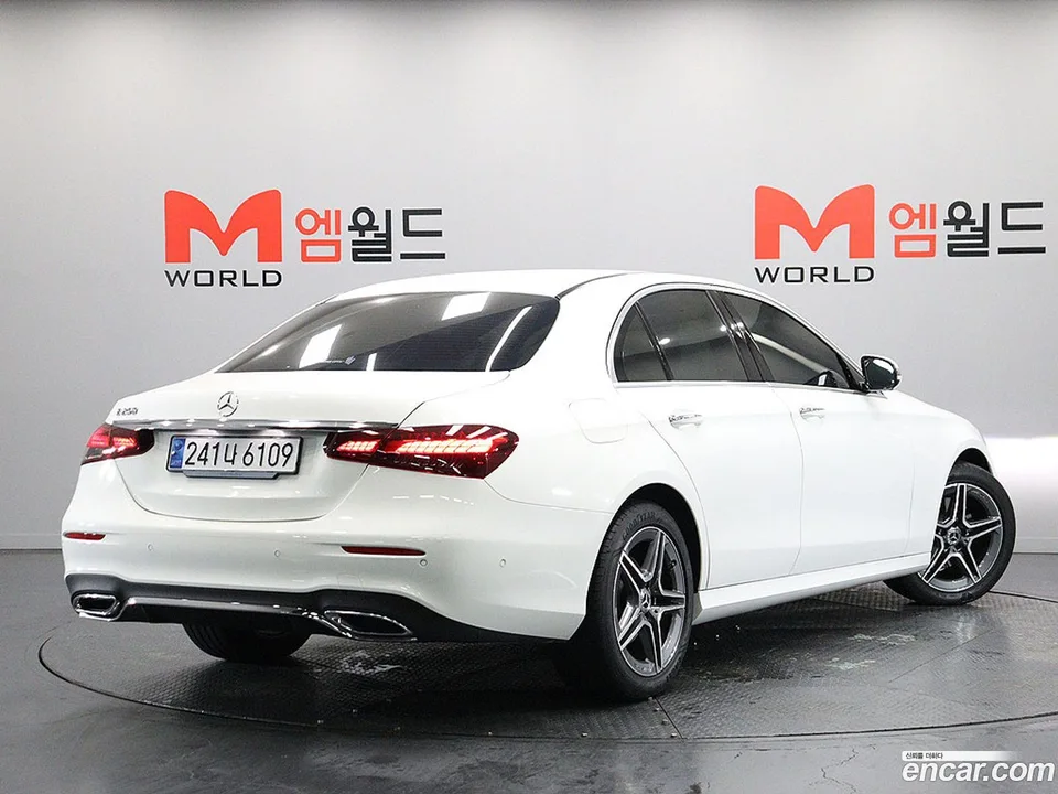 Mercedes-Benz E-Class E250 AMG Line 2023 — миниатюра 4