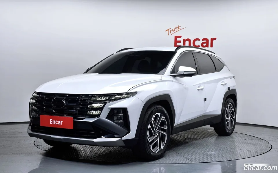 Hyundai Tucson Hybrid NX4 HEV 1.6 2WD 2024 — фото 1, купить с доставкой в Москву