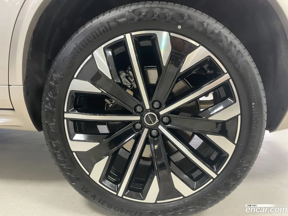 Volvo XC90 B6 2026 — миниатюра 5