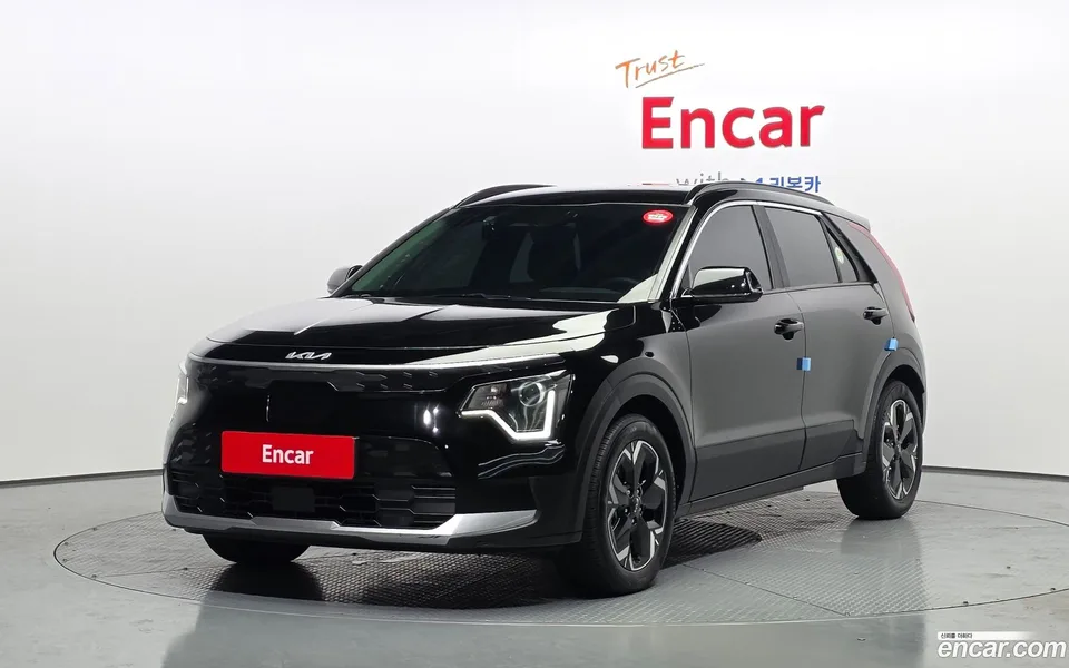 Kia Niro EV 2023 — фото 1, купить с доставкой в Москву
