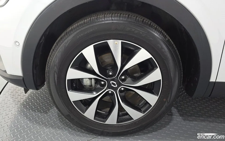 Renault Samsung XM3 (Arkana) 1.6 E-TECH RE 2023 — миниатюра 2