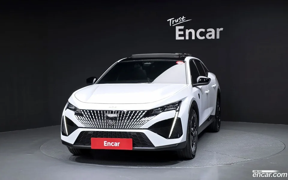 Peugeot 408 1.2 Pure Tech GT 2024 — миниатюра 3