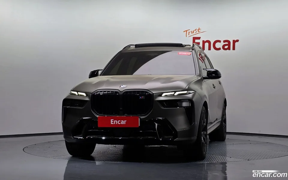 BMW X7 M60i xDrive M 6 2025 — миниатюра 3