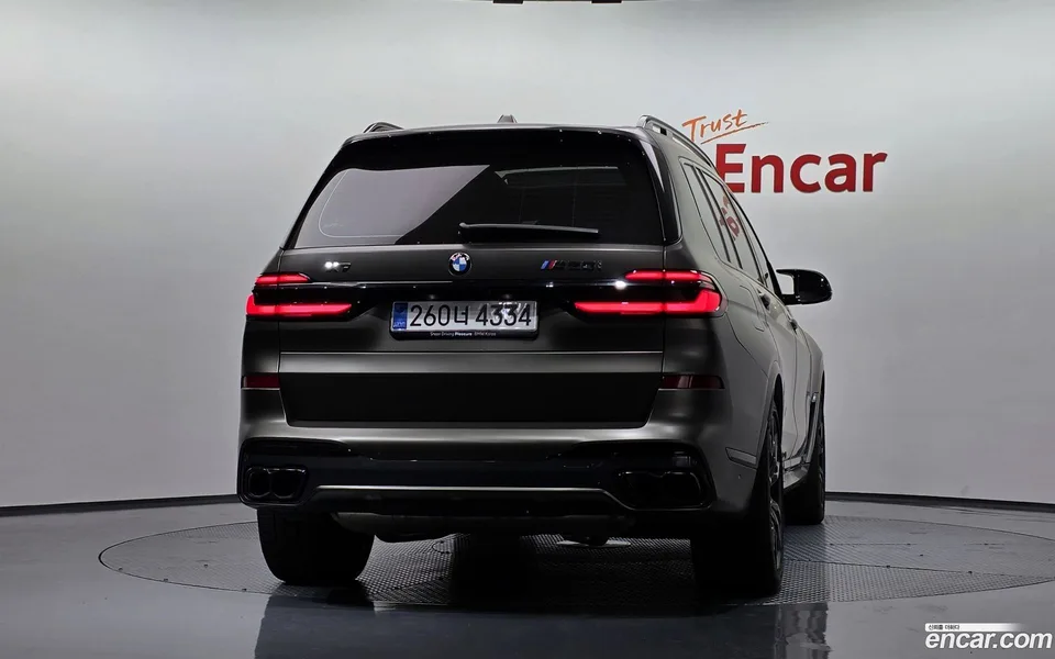 BMW X7 M60i xDrive M 6 2025 — миниатюра 4