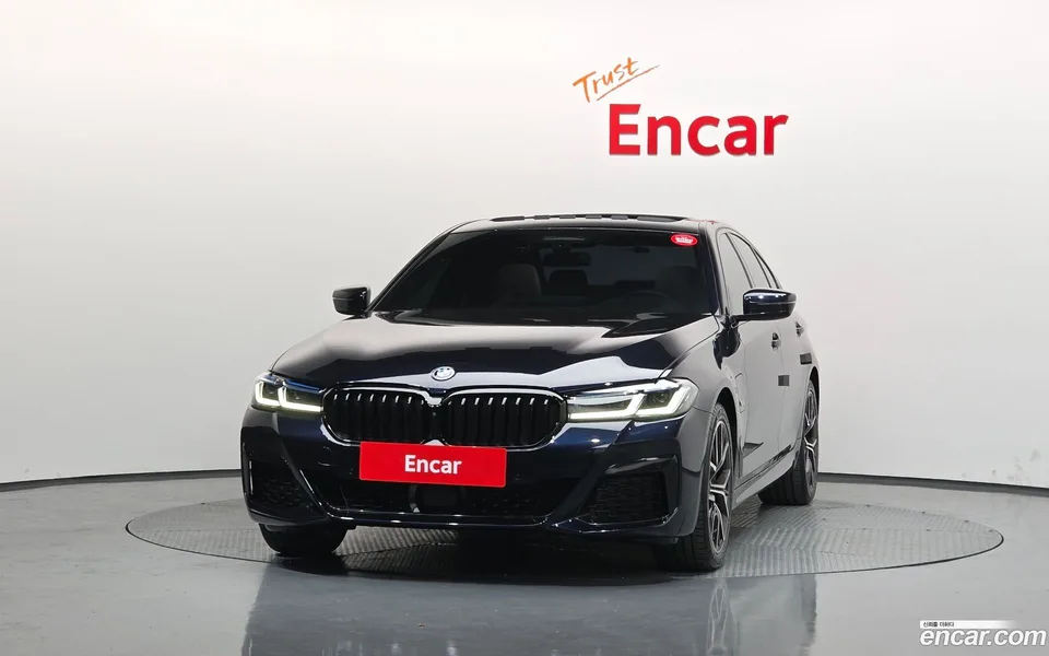 BMW 5 Series 530e M 2023 — миниатюра 3