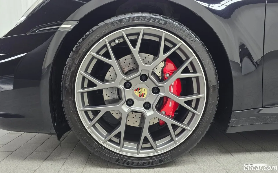 Porsche 911 (992) 4S 2024 — миниатюра 2