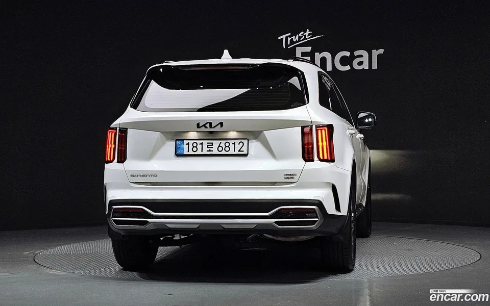 Kia Sorento HEV 1.6 4WD 2023 — миниатюра 4
