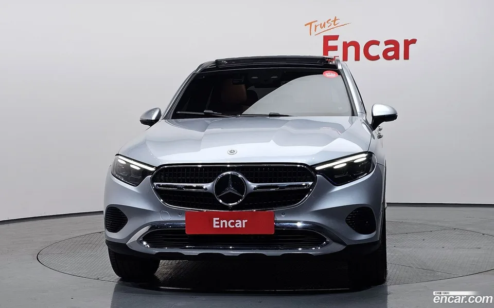 Mercedes-Benz GLC-Class GLC300 4MATIC 2025 — миниатюра 3