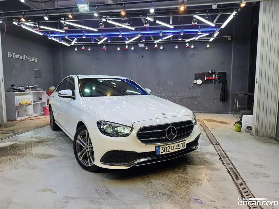 Mercedes-Benz E-Class E350 4MATIC 2022 — миниатюра 5
