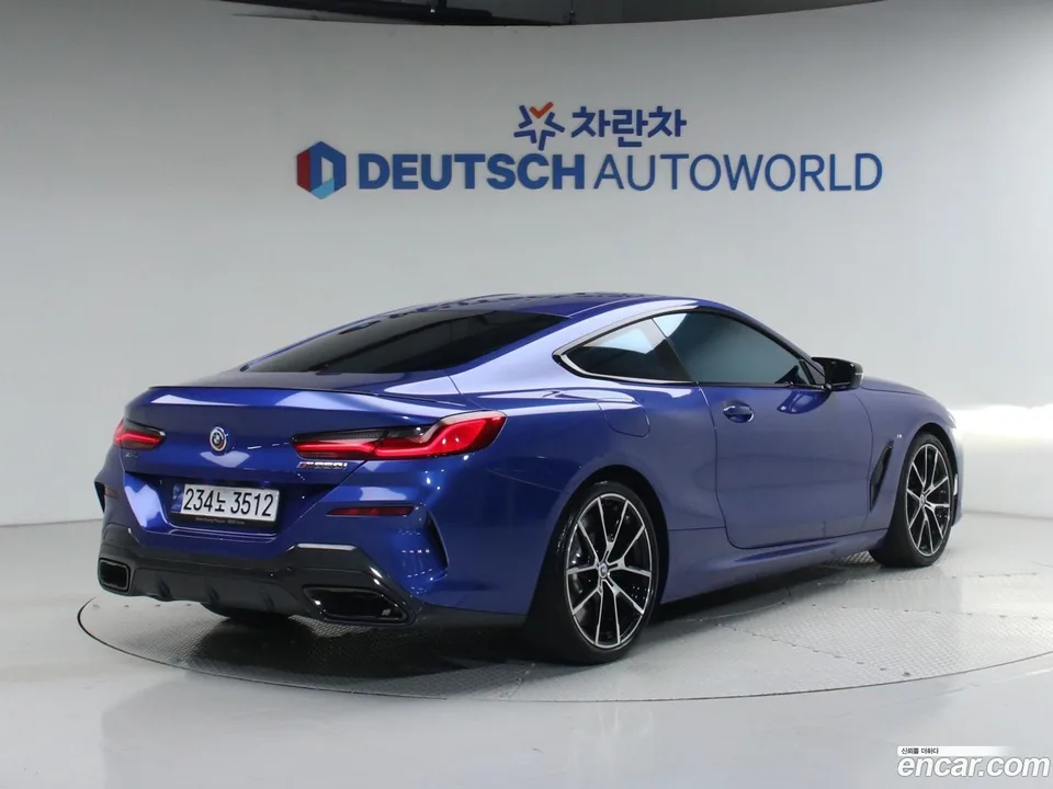 BMW 8 Series M850i xDrive 2022 — миниатюра 2