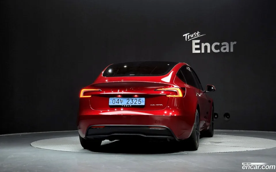 Tesla Model 3 AWD 2024 — миниатюра 4